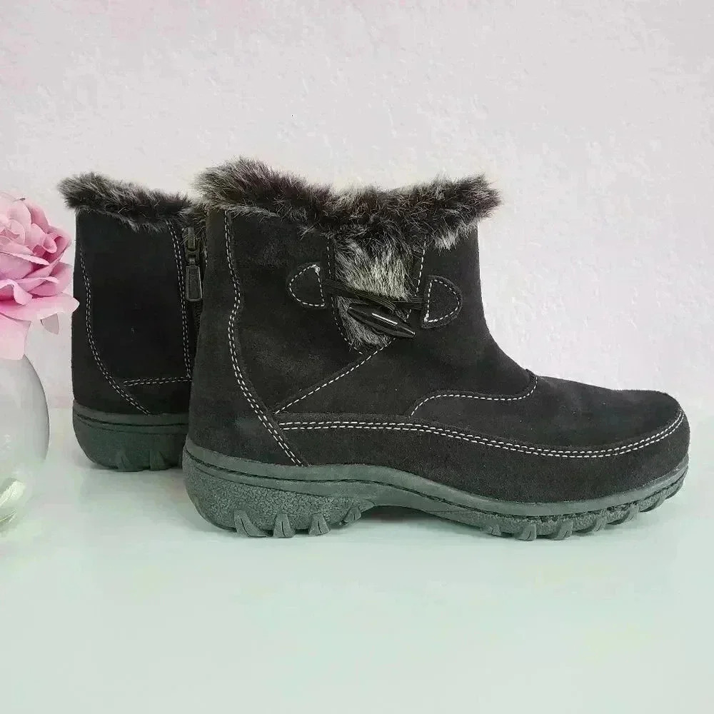 Khombu Gracie Ankle Faux Fur Boots Size 6
